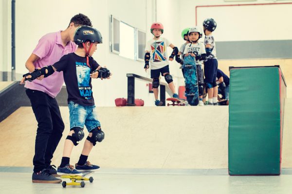 Clases Skate Extreme Center Lanzarote. Clases de Skate para todos los niveles y todas la edades. Aprende a patinar con nosotros