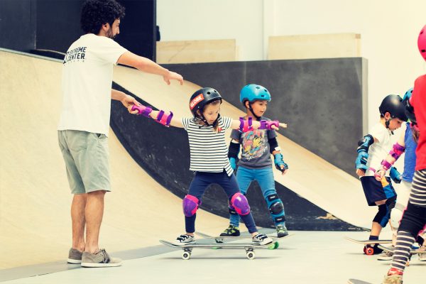 Clases Skate Extreme Center Lanzarote. Clases de Skate para todos los niveles y todas la edades. Aprende a patinar con nosotros