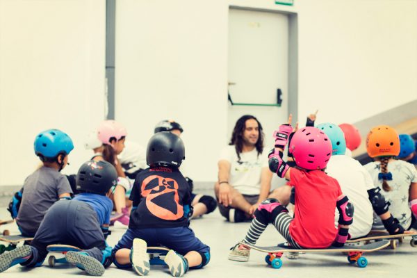 Clases Skate Extreme Center Lanzarote. Clases de Skate para todos los niveles y todas la edades. Aprende a patinar con nosotros